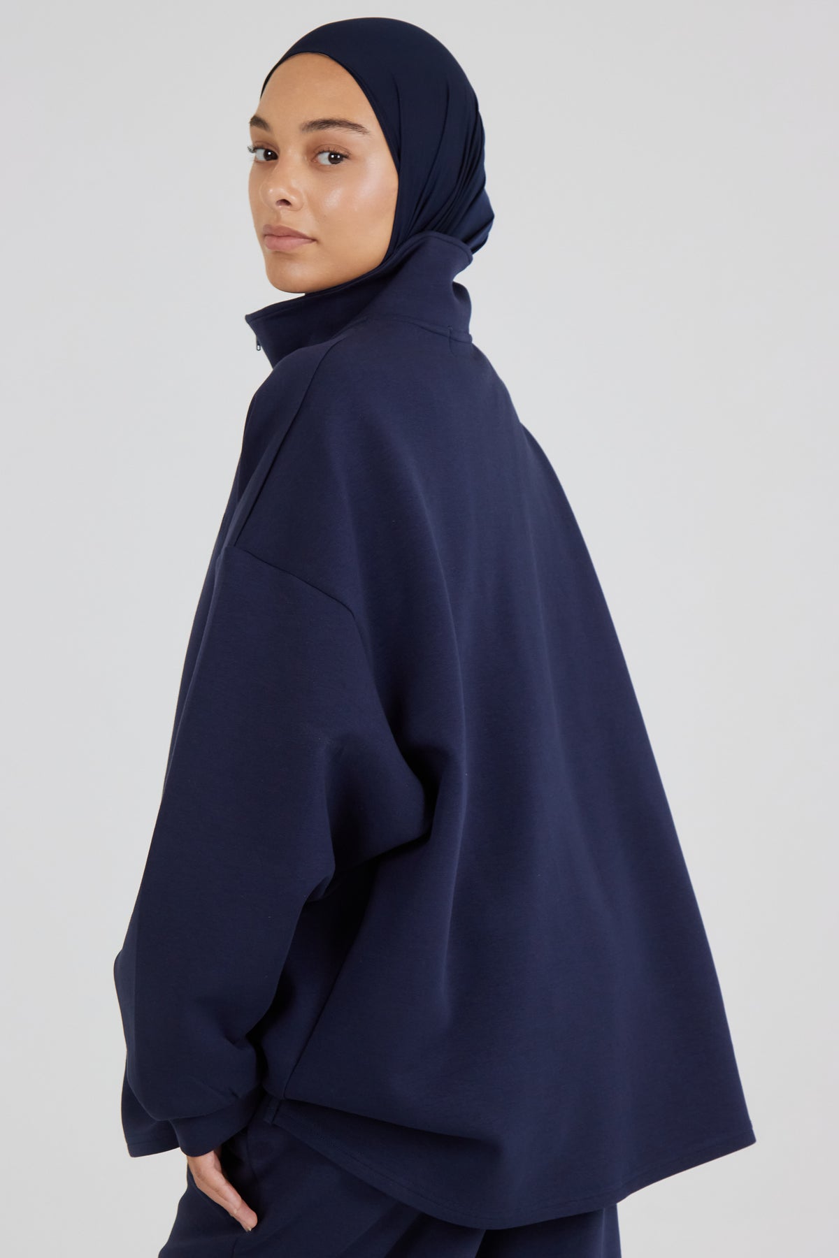 Sudadera cómoda con cremallera azul medianoche