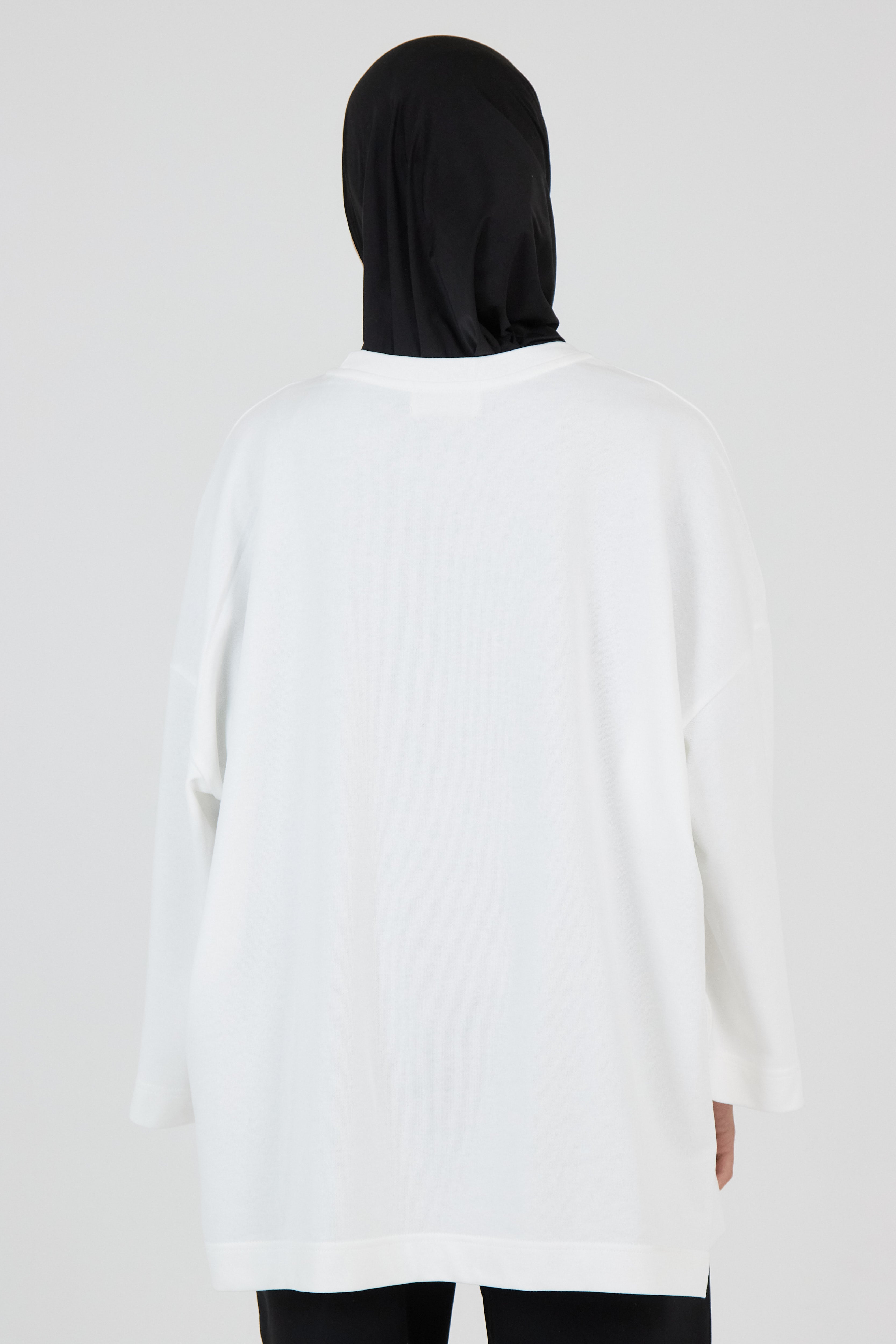 The Signature White/Black T-shirt