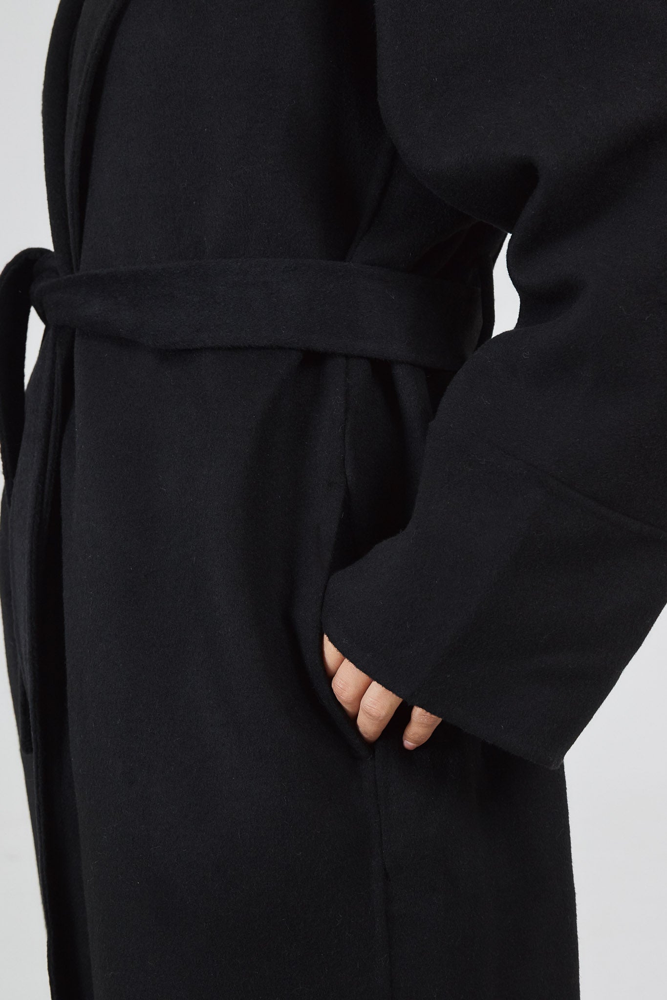 Le Manteau Wool Noir