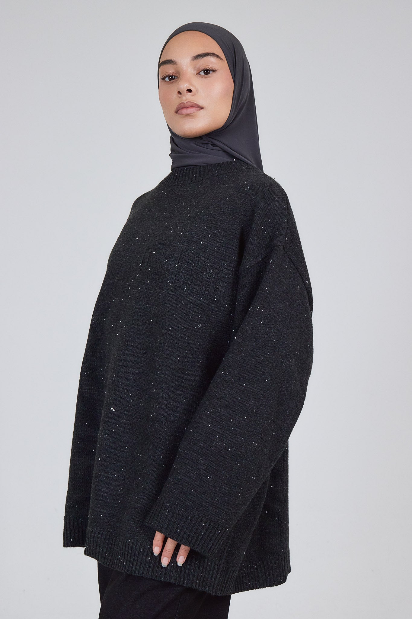 Le Pull-Over Gris Anthracite