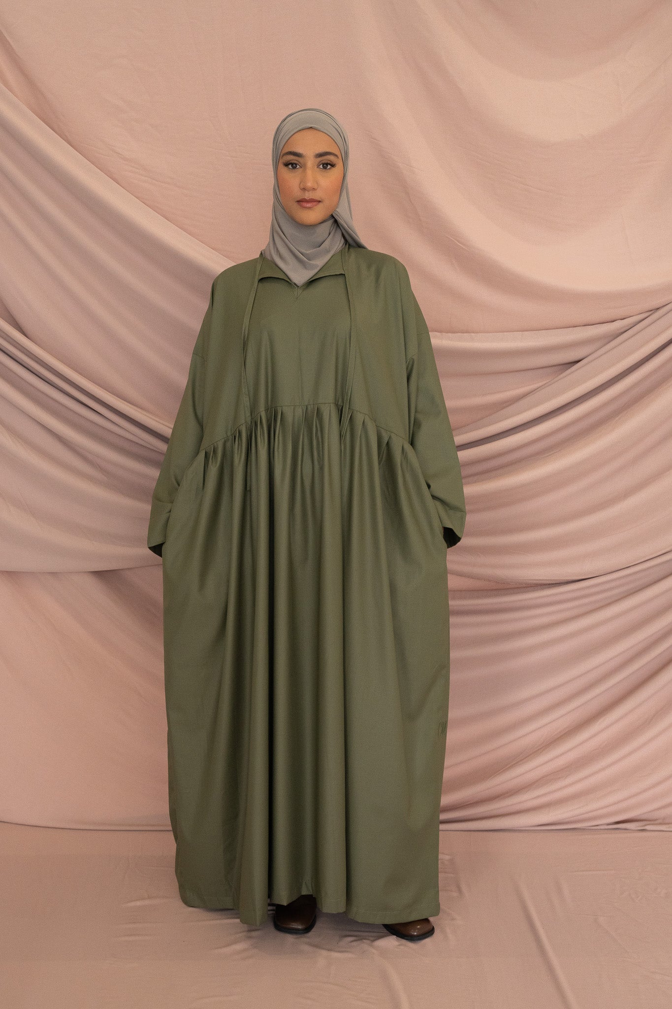 La Robe Qabir Olive