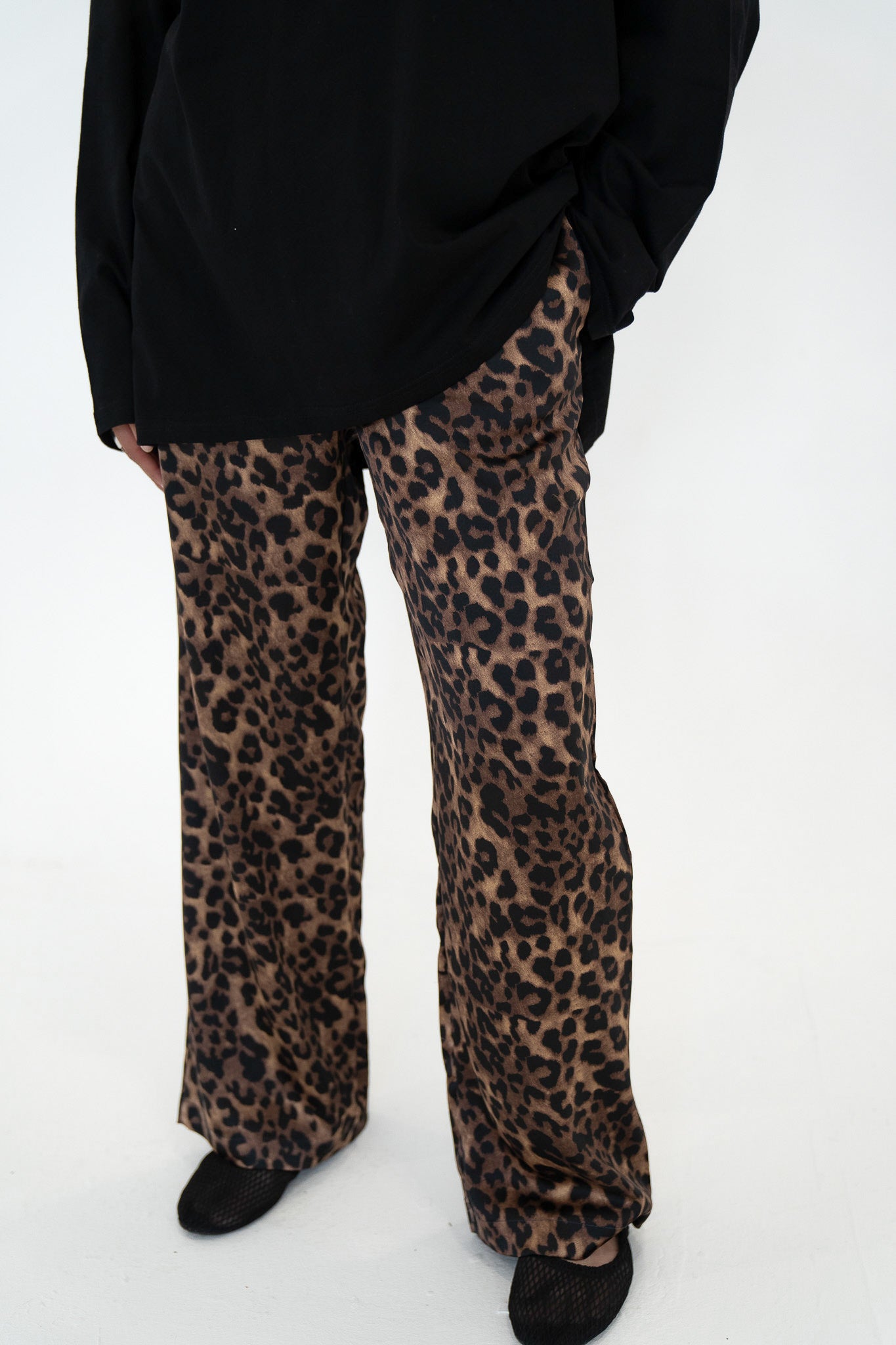 Los pantalones de leopardo CLASSY