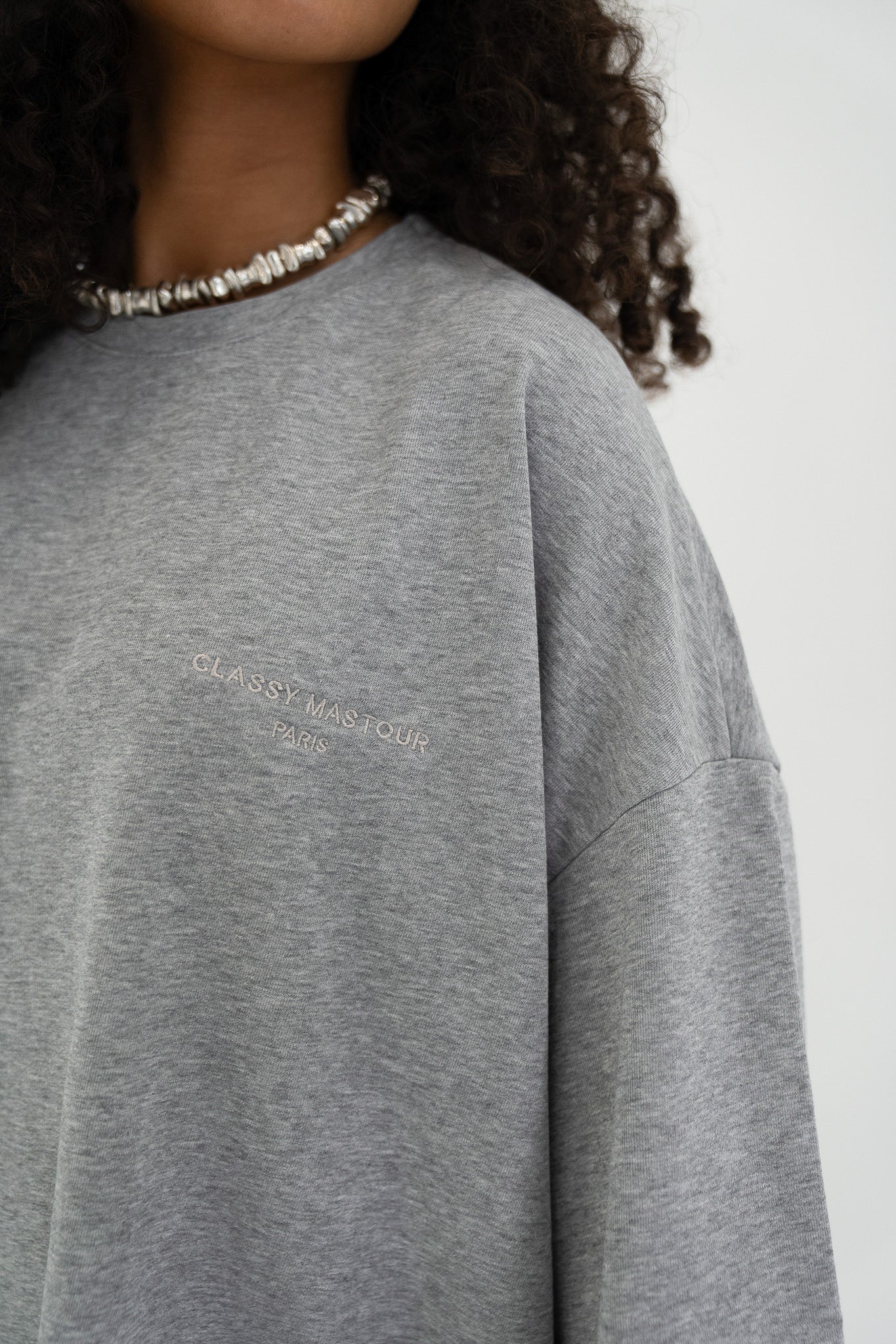 Le T-shirt SIGNATURE Gris Foncé