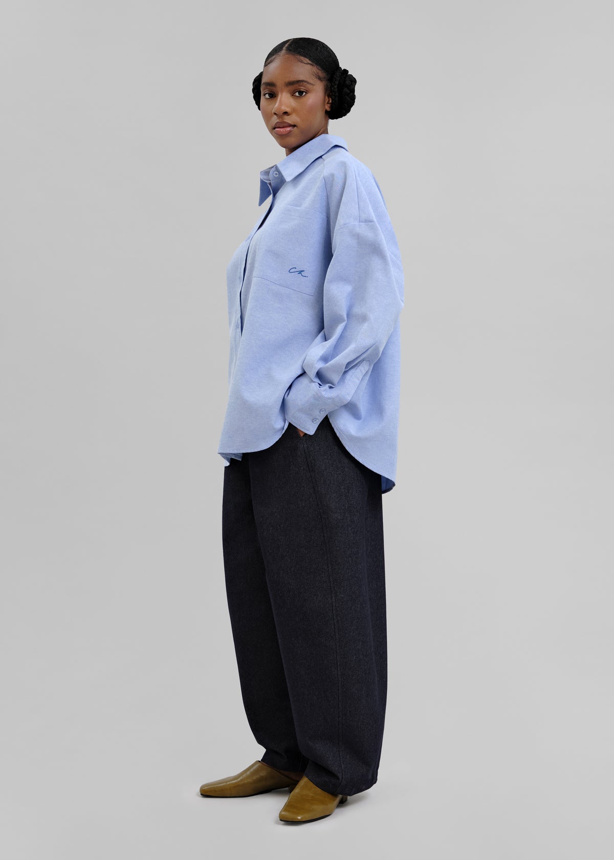 Le Jean Barrel Bleu nuit
