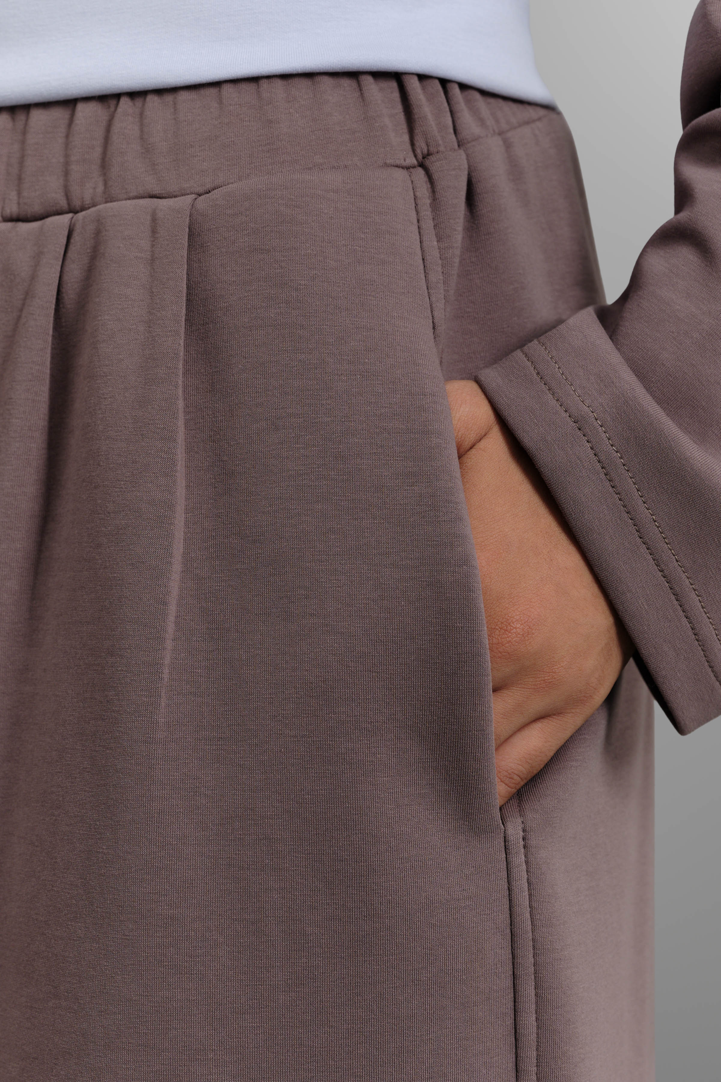 Le Pantalon Comfy Capsule Mocca