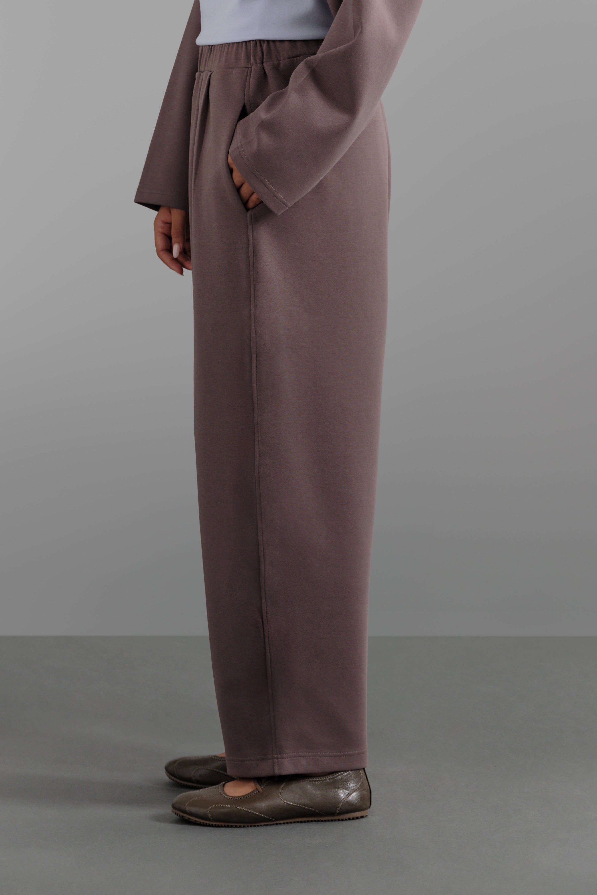 Le Pantalon Comfy Capsule Mocca