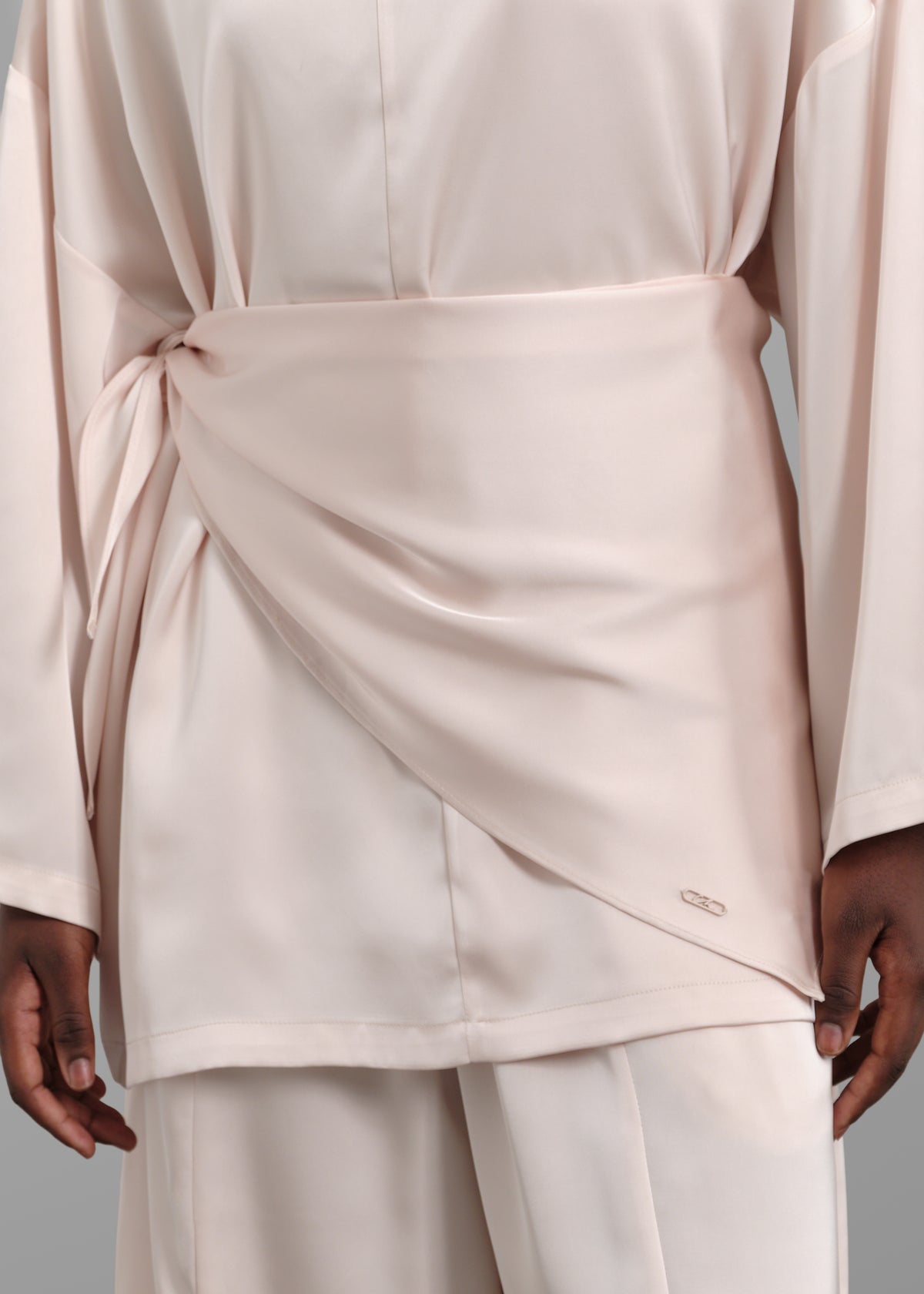 Le Triangle Satin Blush
