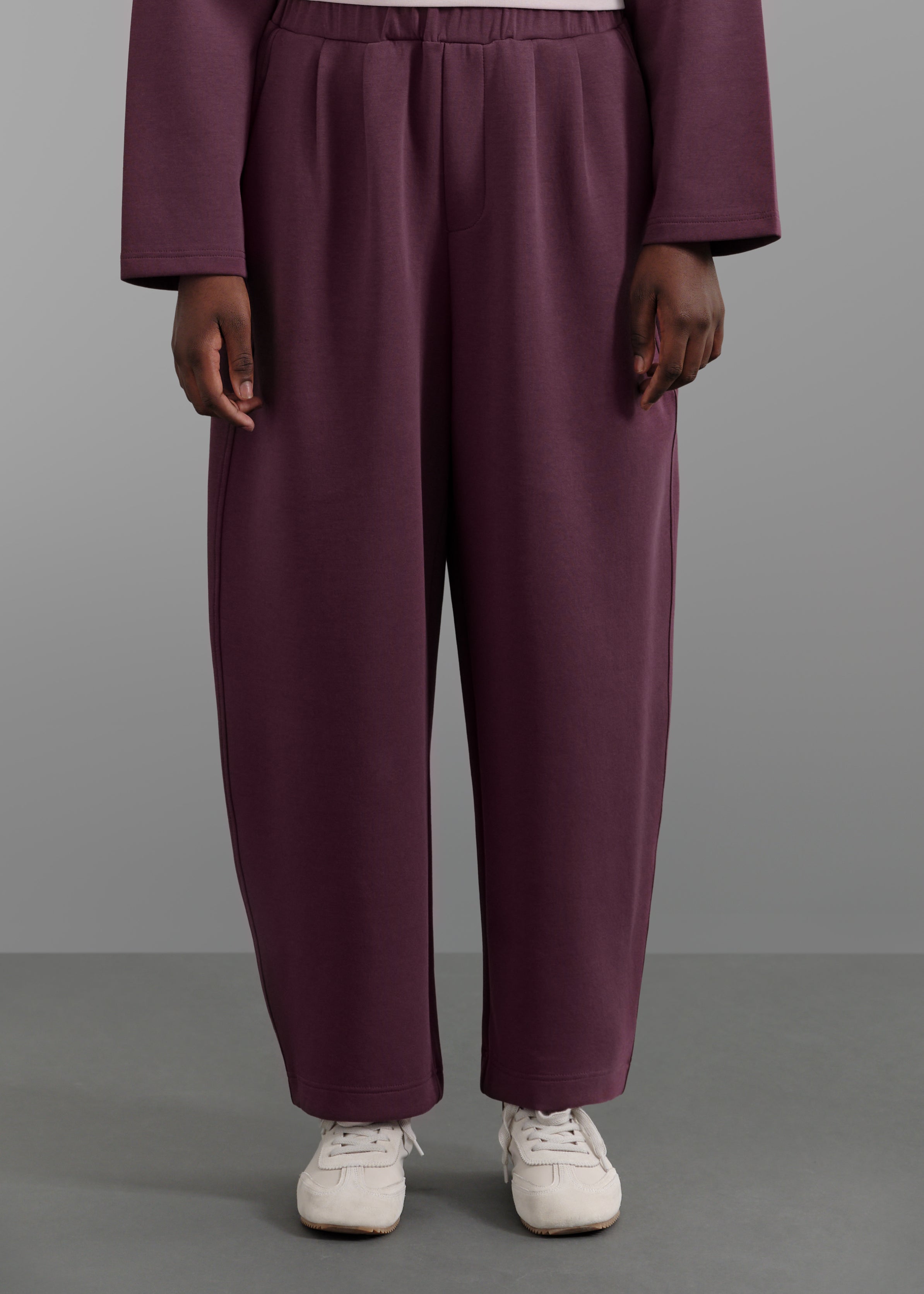 Le Pantalon Comfy Capsule Aubergine