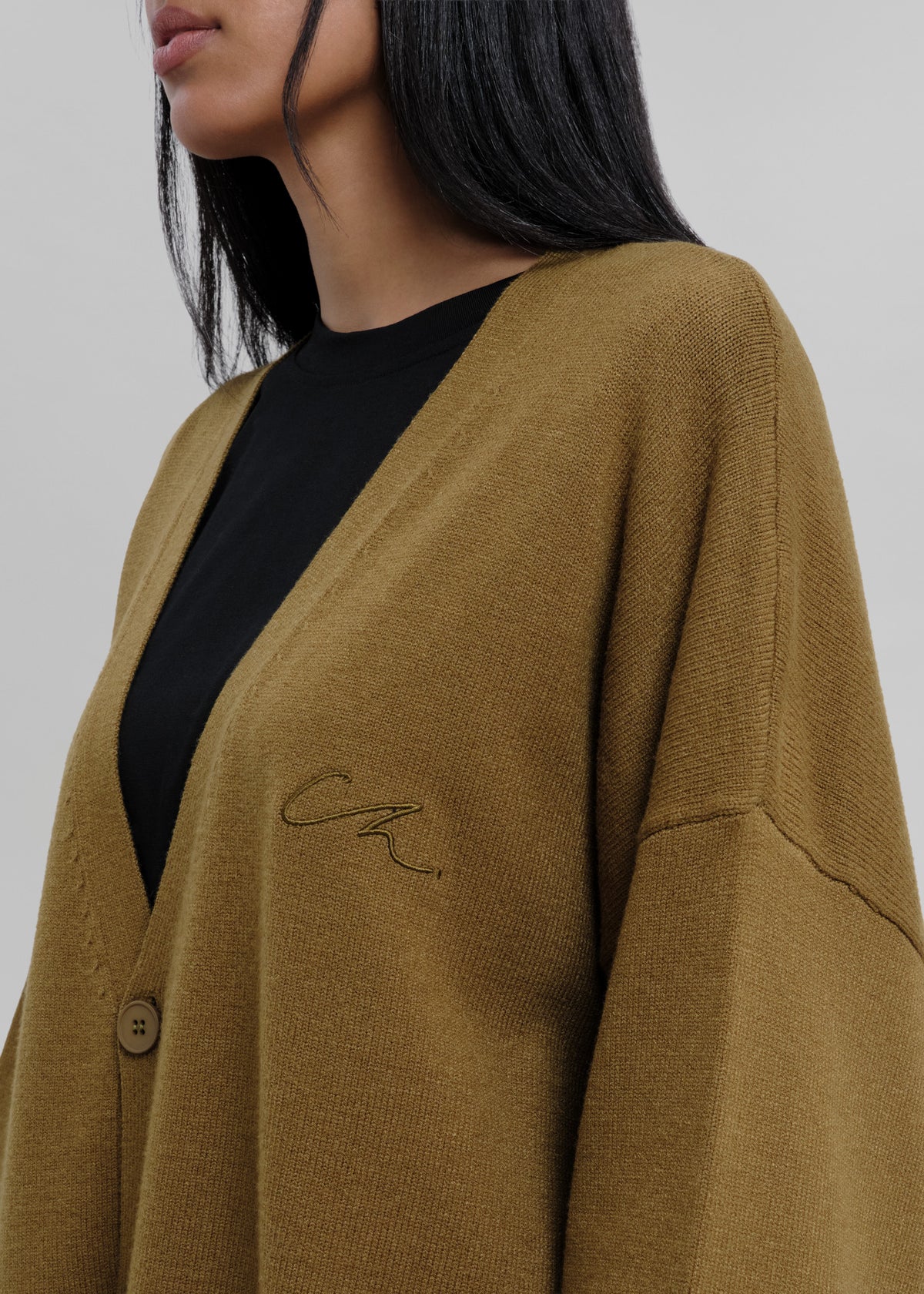 Le Cardigan Olive