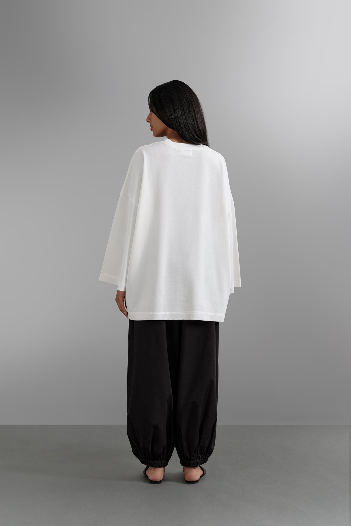 The Signature White/Black T-shirt